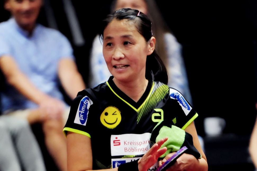 Zum zweiten Mal nach 1997 lösen die Böblinger Tischtennis-Frauen das DM-Halbfinal-Ticket. Auch damals dabei: Qianhong Gotsch.      Bild: Photostampe