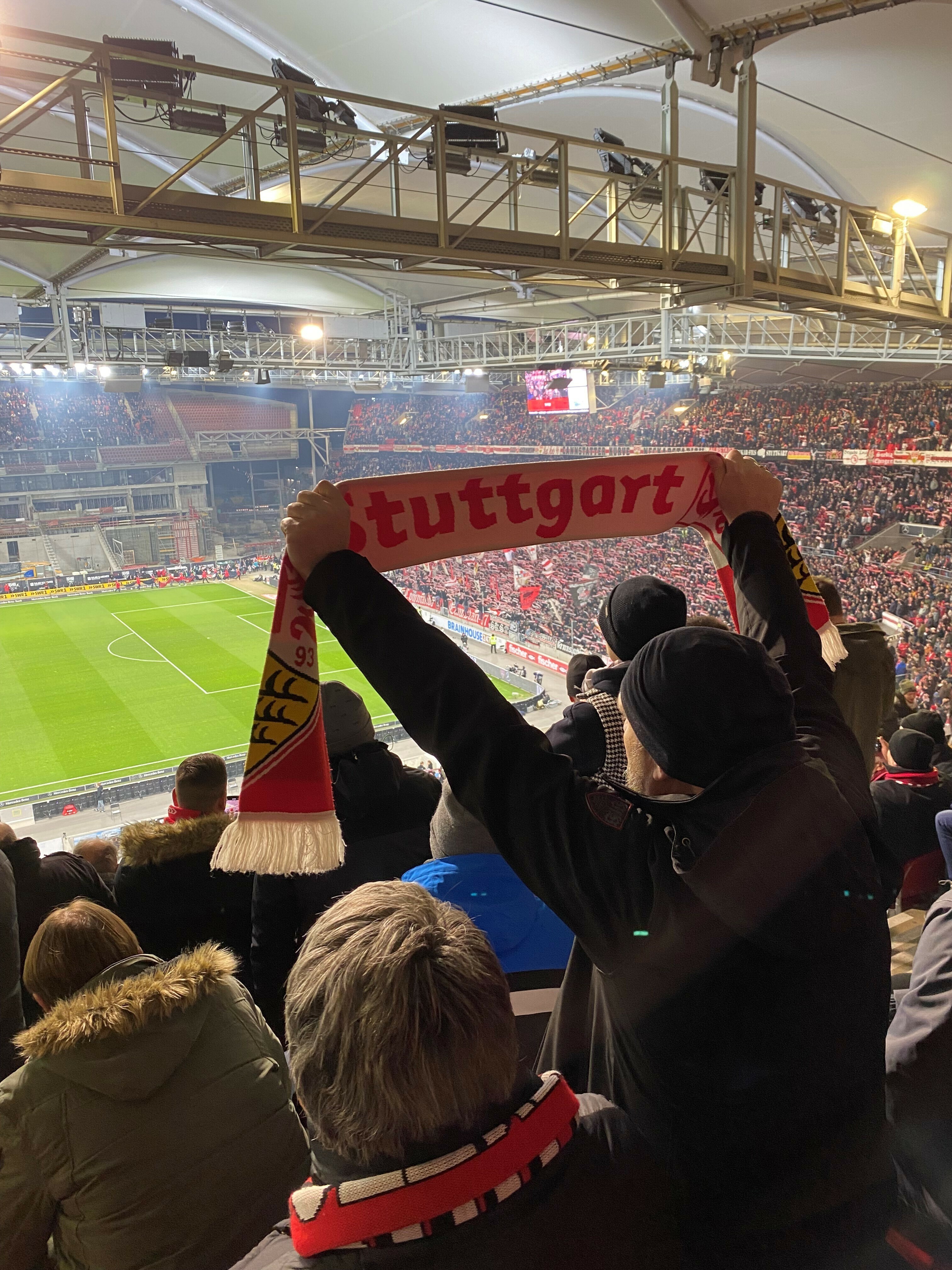 Die Fans unterstützen den VfB Stuttgart in dieser Spielzeit nach Kräften. Bild: Hamann