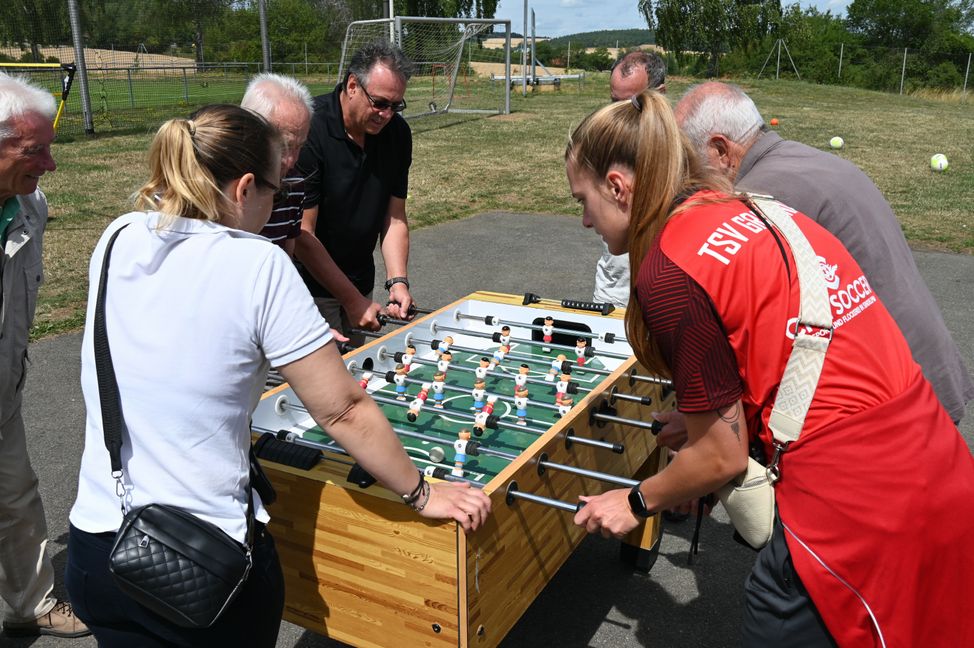 Die Mitglieder des TSV Garfenau hatten mit dem Tischkicker besonders viel Spaß. Bild: z
