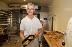 Bäckerei- und Konditormeister Joachim Renz schätzt die alten Rezepte.