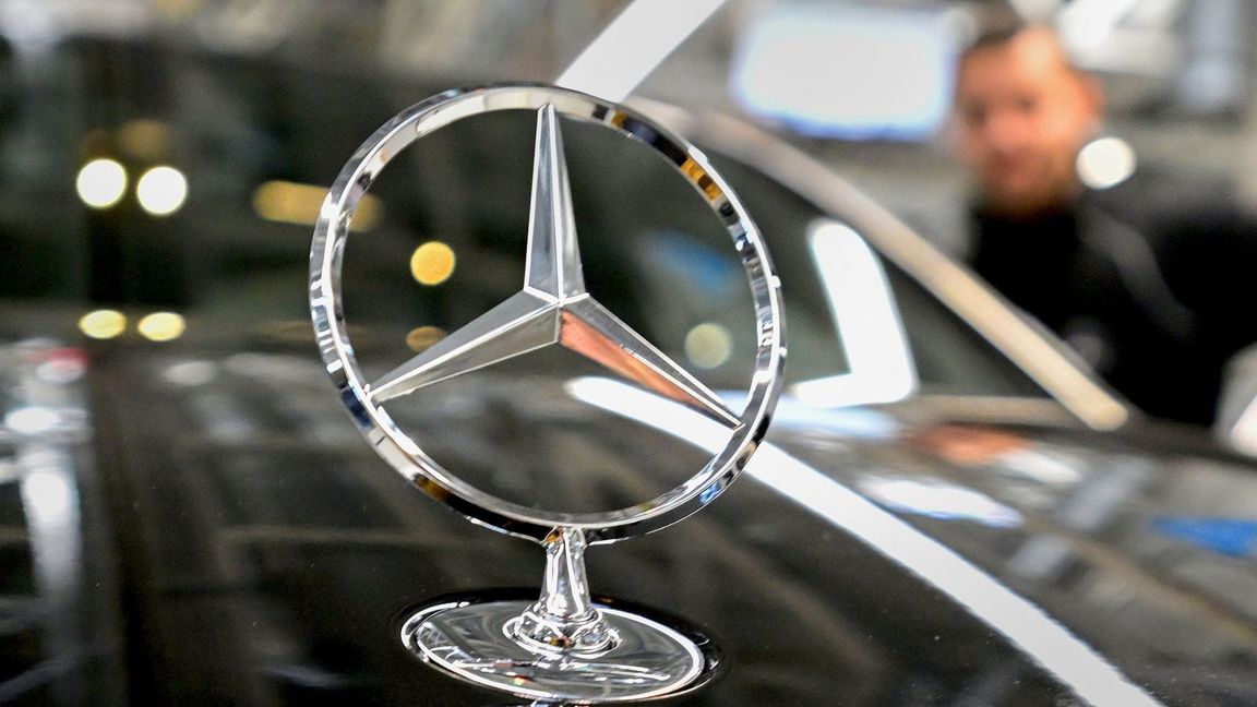Autobauer wie Mercedes-Benz stecken in der Krise.
