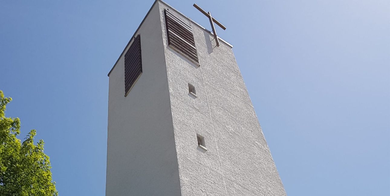 Das Wahrzeichen der Böblinger Kirche ist ihr Turm.