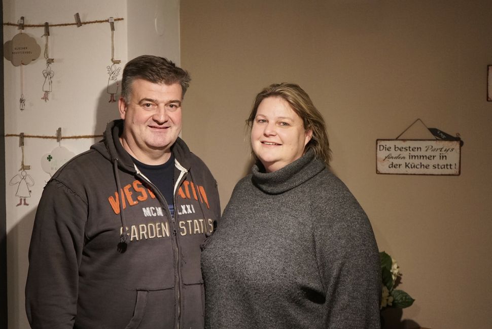 Nach anonymen Drohungen haben Jochen und Birgit Wohlhüter nach vielen Jahrzehnten Vereinszugehörigkeit bei der Feuerwehr-Musikkapelle Dagersheim aufgefhört.  Bild: Heiden