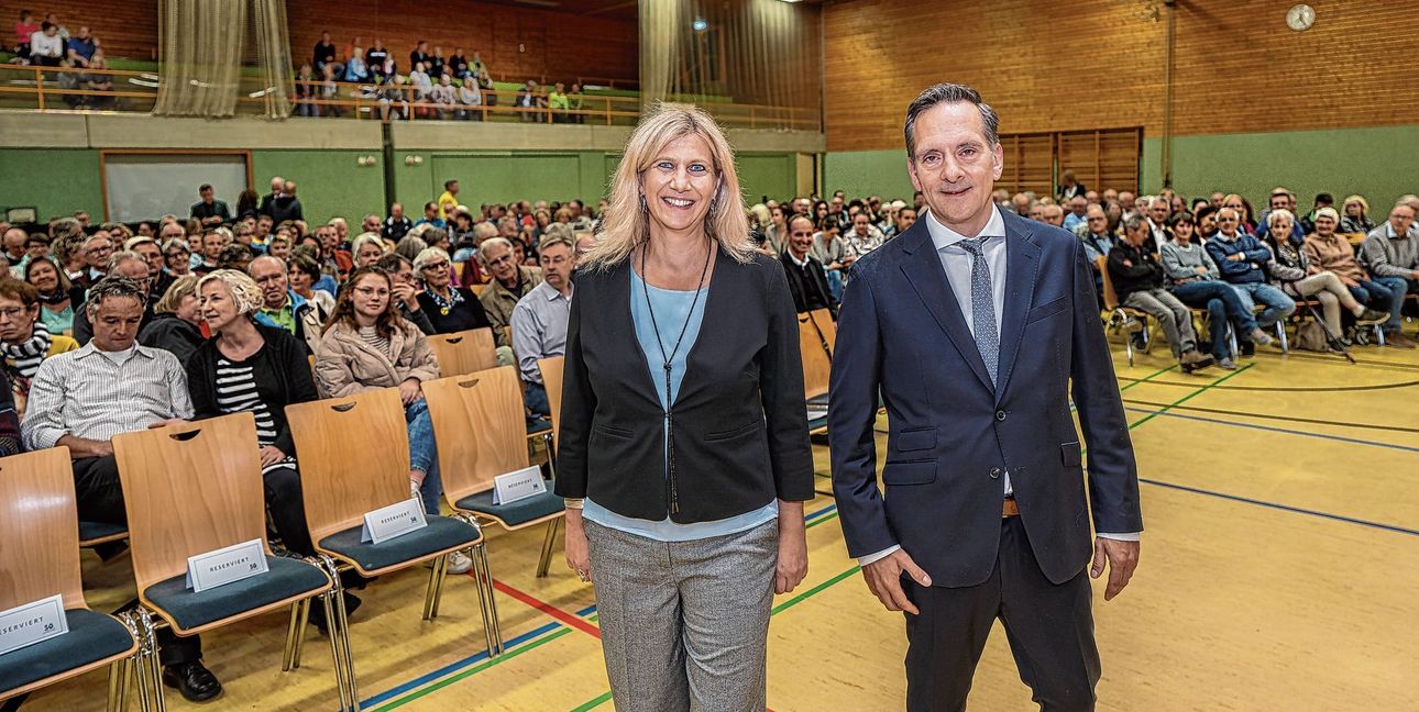Wollen auf den Chefsessel der Stadt Renningen: Melanie Hettmer und Ulf Thorsten Sieglitz.