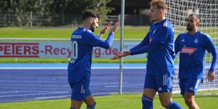 Gianluca Gamuzza, Raphael Molitor und André Simao (von links) halten dem VfL Sindelfingen genauso wie auch Felix Dreher in der kommenden Saison die Treue.