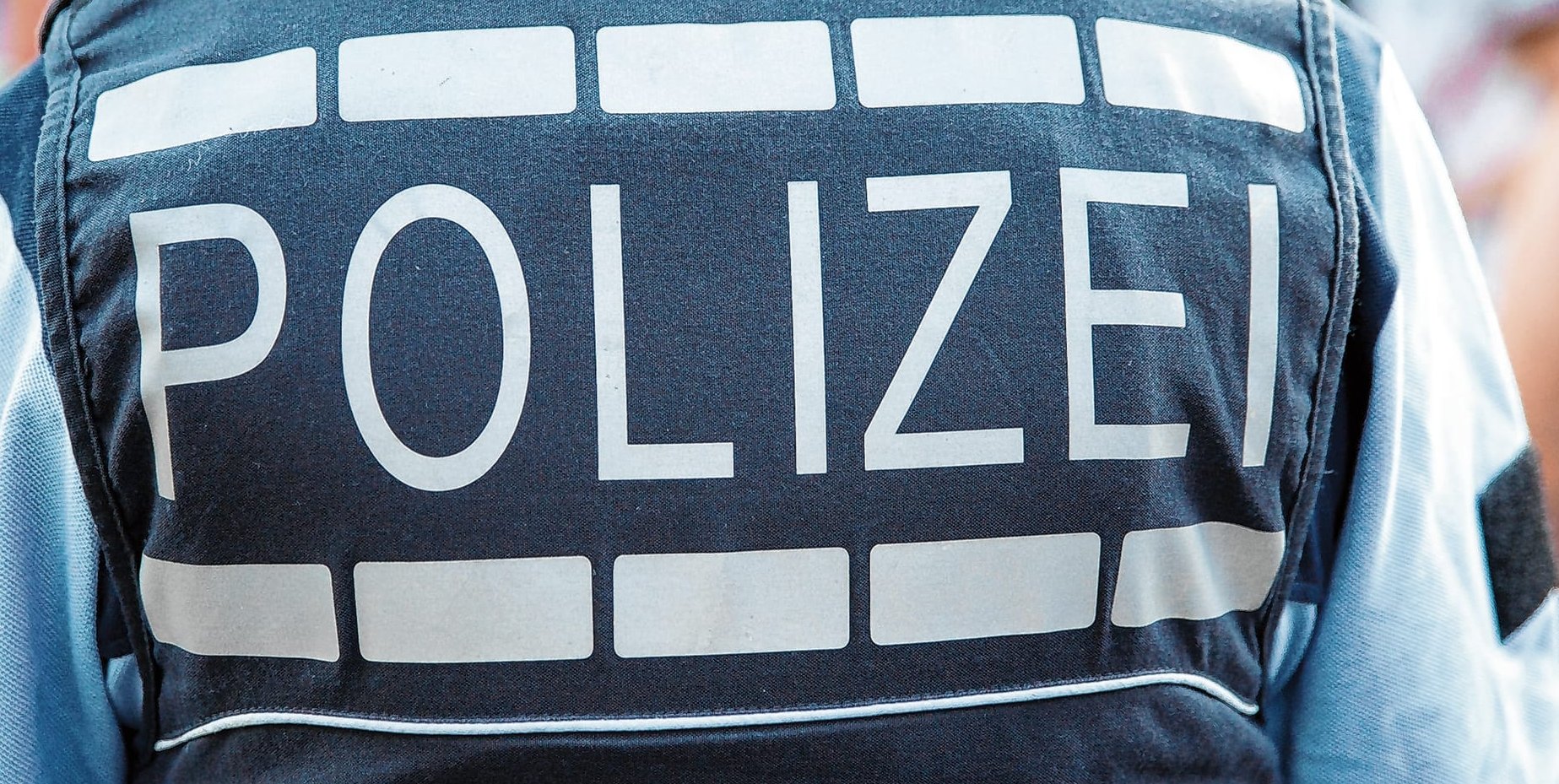 Die Polizei bittet um Zeugenhinweise.