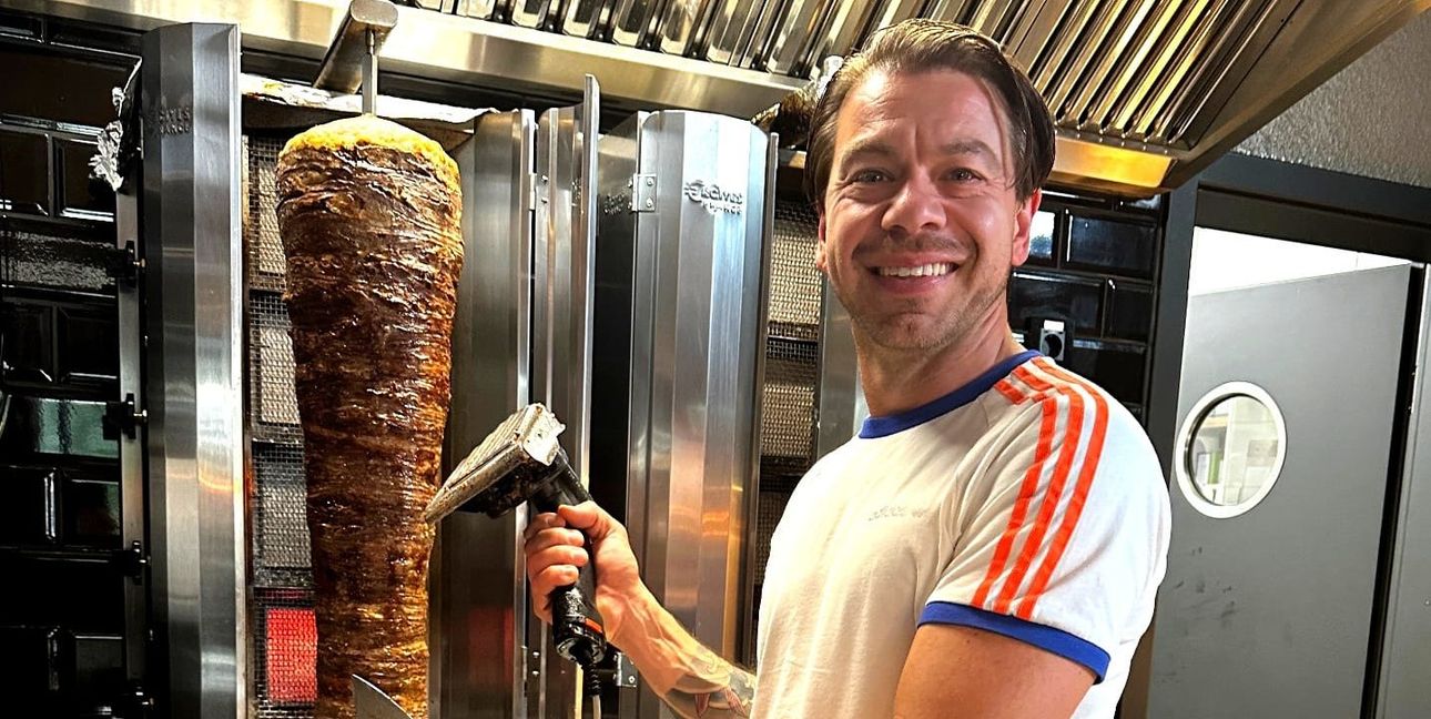 Freut sich schon sehr auf „Die große Kemal-Goga-Döner-Show mit Alles“: BoeDoeSo-Stargast Kemal Goga.