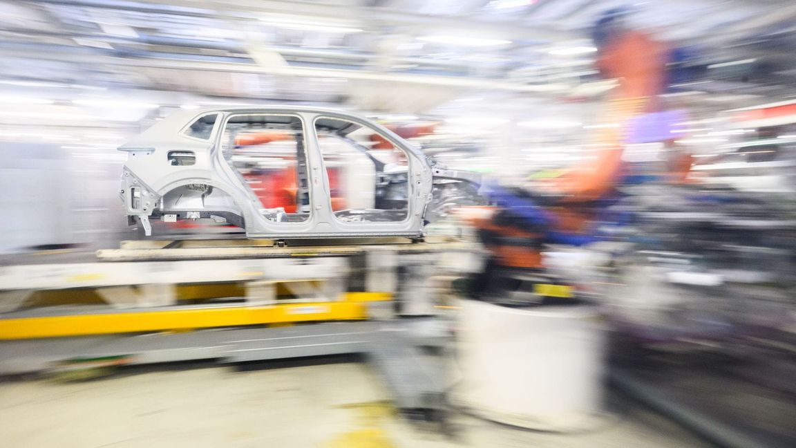 Deutsche Hersteller wie VW leiden unter schwacher Nachfrage und hohen Kosten. (Archivfoto)