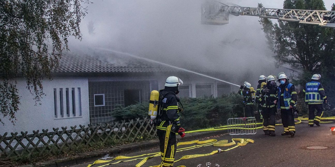Dachstuhlbrand in Maichingen. Bild: SDMG/Dettenmeyer