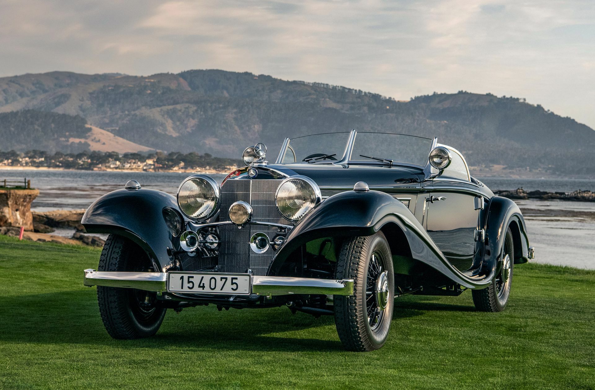 Der schwarze Mercedes-Benz 540 K mit 5,4 Liter Hubraum beim Concours d’Elegance in Pebble Beach