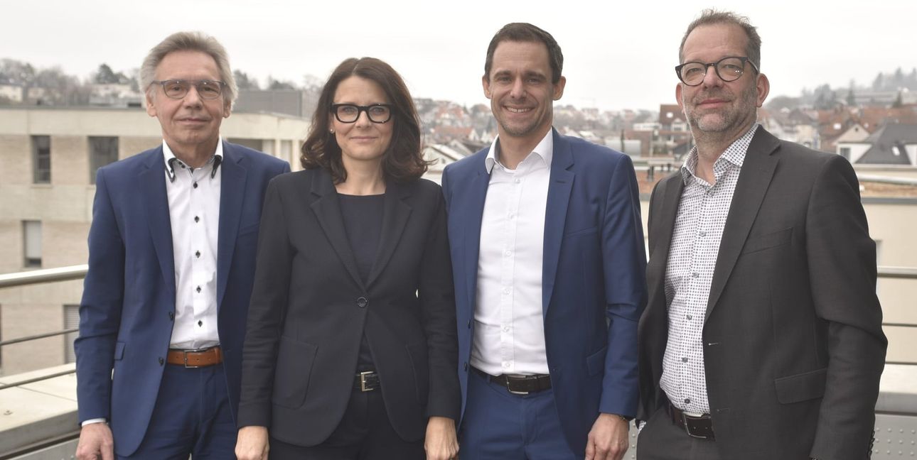 Der vierköpfige Vorstand der Vereinigte Volksbanken eG (von links): Martin Riegger, Anette Rehorsch-Hartmann, Jörg Niethammer (Vorsitzender) und Thomas Krätschmer (stellvertretender Vorstandsvorsitzender).