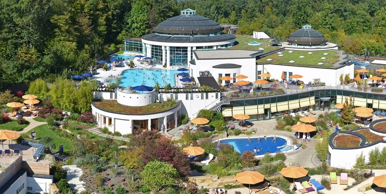 Frisch saniert und bereit für den Sommer: Die Mineraltherme zeigt sich nach der Modernisierung in neuem Glanz.