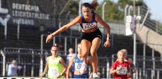 Grace Wagener beim 1500 Meter Hinderninslauf in Ulm. Bild: Görlitz