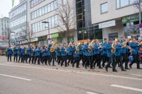 Mehr als Pferdemarkt: Buntes Treiben beim Leonberger Faschingsumzug