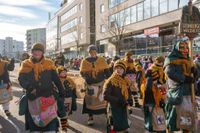 Mehr als Pferdemarkt: Buntes Treiben beim Leonberger Faschingsumzug