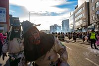 Mehr als Pferdemarkt: Buntes Treiben beim Leonberger Faschingsumzug