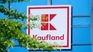 Das zurückgerufene Katzenfutter war im Kaufland erhältlich. (Symbolbild)