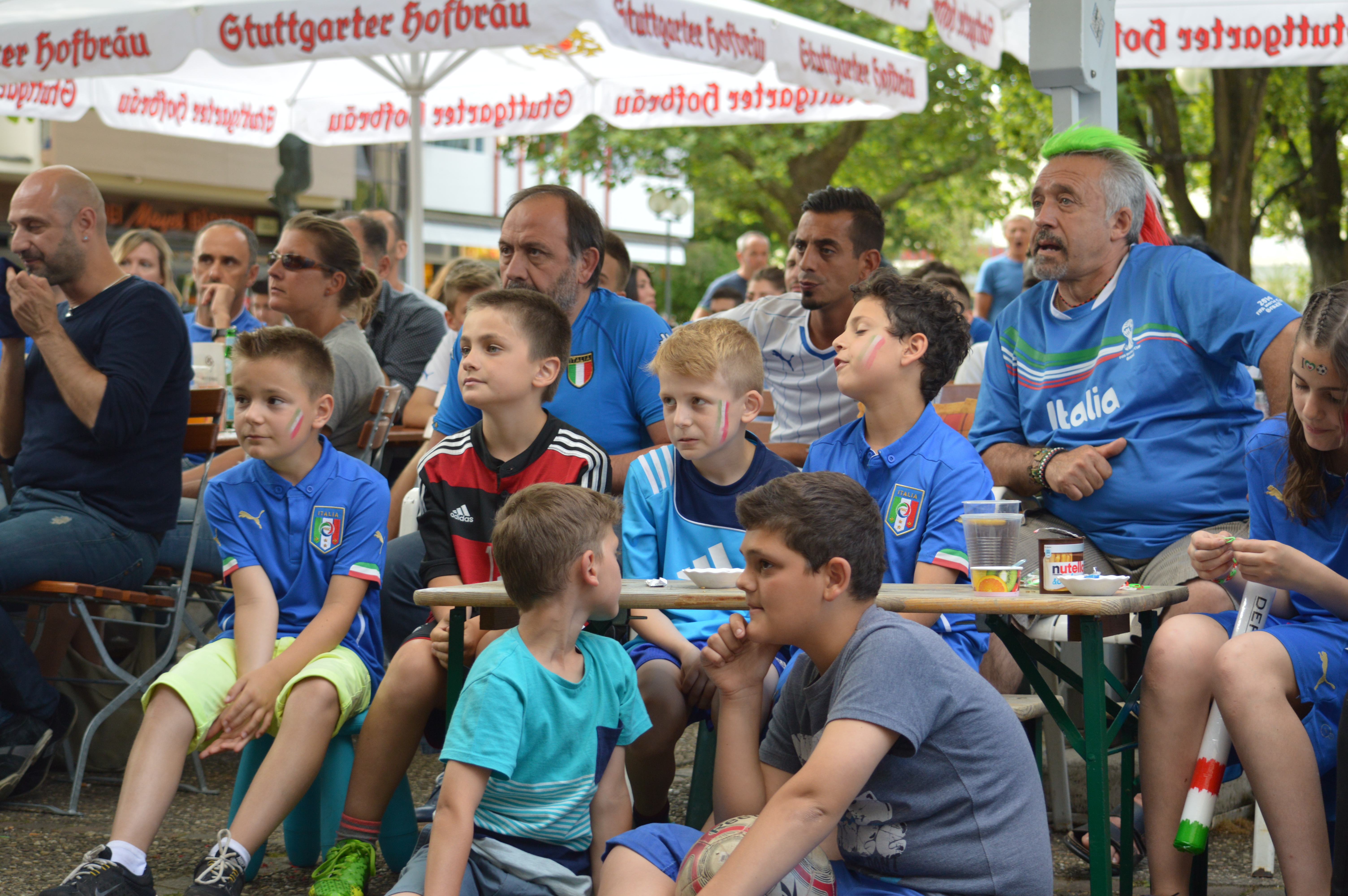 Typisch Firenze: Bei den Fußball-Großturnieren herrscht fast schon Stadionatmosphäre.Bilder: Zvizdiç/A