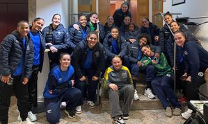 Nationalmannschaftsfoto mit Hoteliers-Tochter Eva Volz (vorne in der Mitte mit der gelb-grauen Trainingsjacke der HSG Schönbuch).