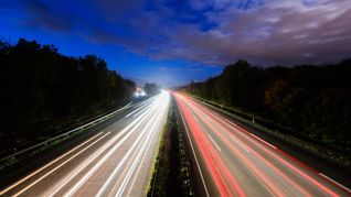 Eine Fahrt über die Autobahn - nicht für jeden erstrebenswert. (Illustration)