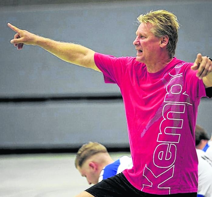 Gegen den TV Flein will Trainer Harry Sommer seine Schützlinge siegen sehen, um den Tabellenkeller auf Abstand zu halten. Bild: automotorart/A