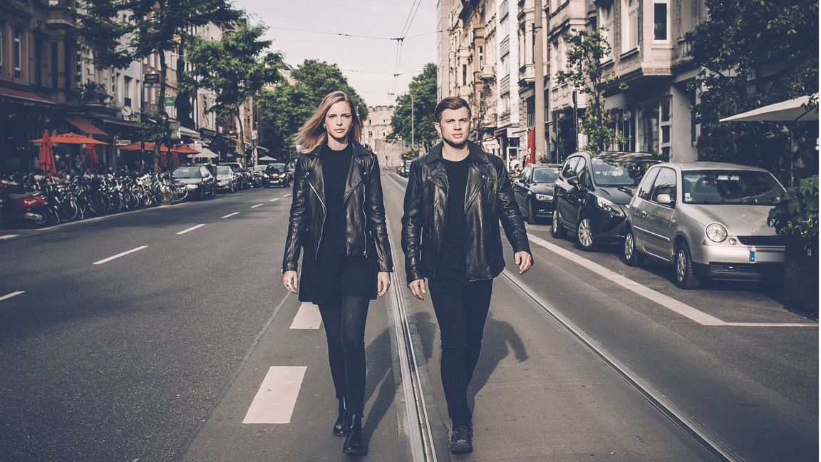 Der Style, die Mundfalten, das Gehabe: Manche Paare werden sich  einfach immer ähnlicher!