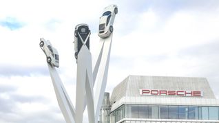 Jahrelang ging es mit Porsche steil bergauf, nun scheint ein Ende der Fahnenstange erreicht.