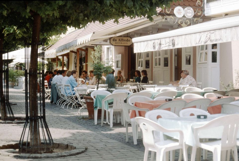 Früher gab es viel Außengastronomie im Künstlerviertel.