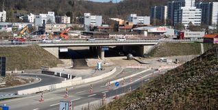 Eine neue Verbindung öffnet demnächst unter der A81-Brücke. Sie verknüpft das Kreisstraßen-Netz mit dem Sindelfinger Gewerbegebiet.