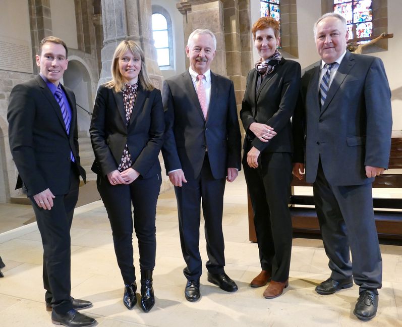 Philipp Koch, Renata Spieler, Rolf Schneider, Dr. Corinna Clemens und Pfarrer Jens Junginger (von links). Bild: Lück