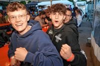 Gemeinsam Fußballschauen, gemeinsam feiern beim Public Viewing in Weil im Schönbuch.