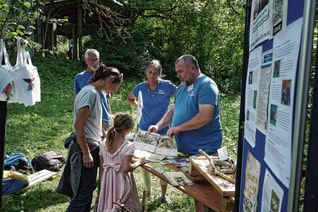 Beim Tag der offenen Tür informierten sich Besucher unter anderem darüber, wie sie ihren Garten naturnah gestalten können.