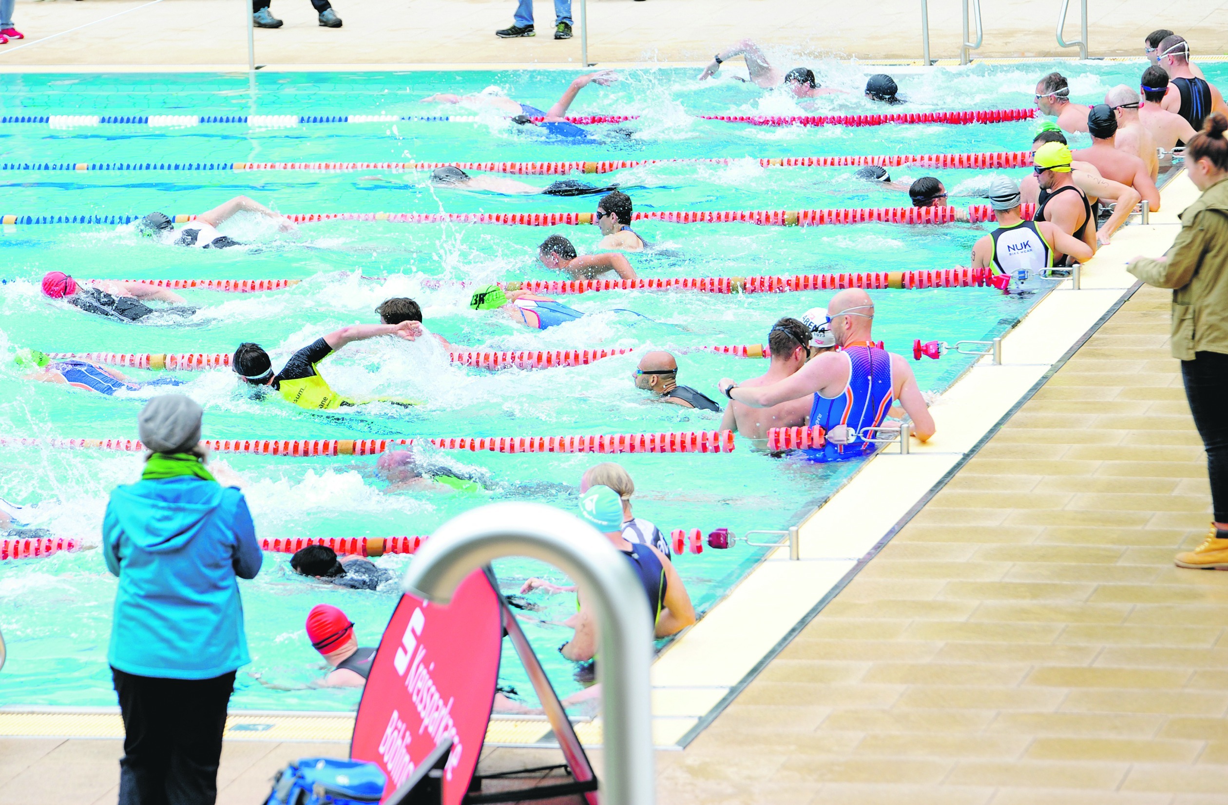 Start und Abschluss sind im Sindelfinger Freibad. Bild: automotorart/A