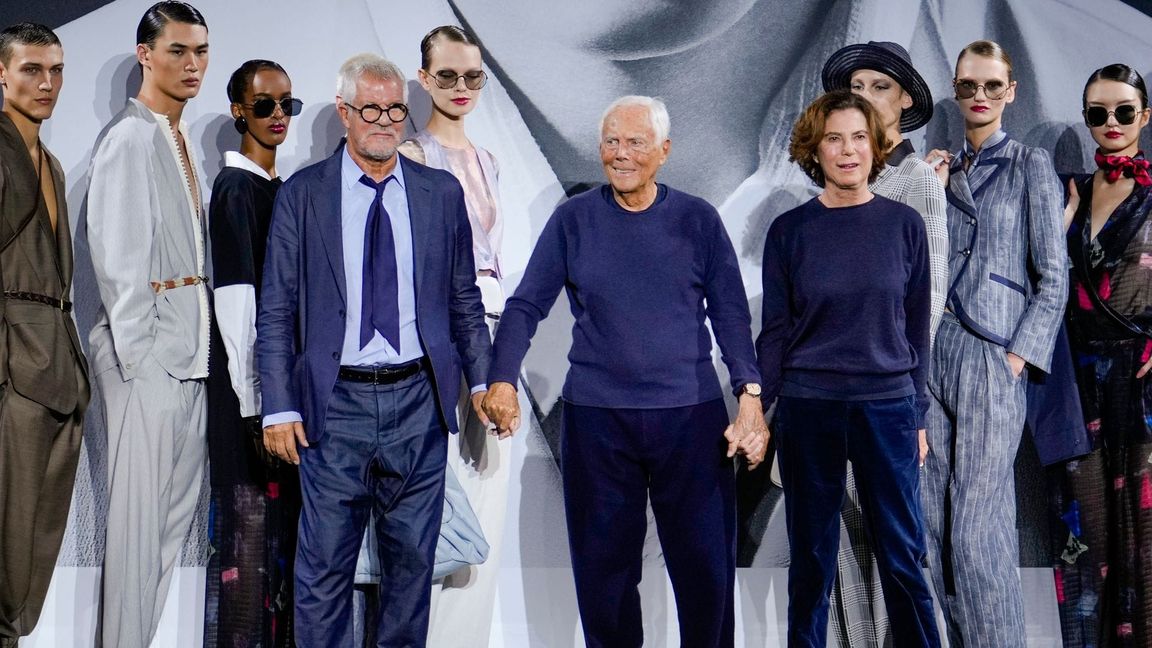 Vergangenes Jahr zeigte sich Armani auf dem Laufsteg mit Leo Dell'Orco und seiner Nichte Roberta. (Archivbild)