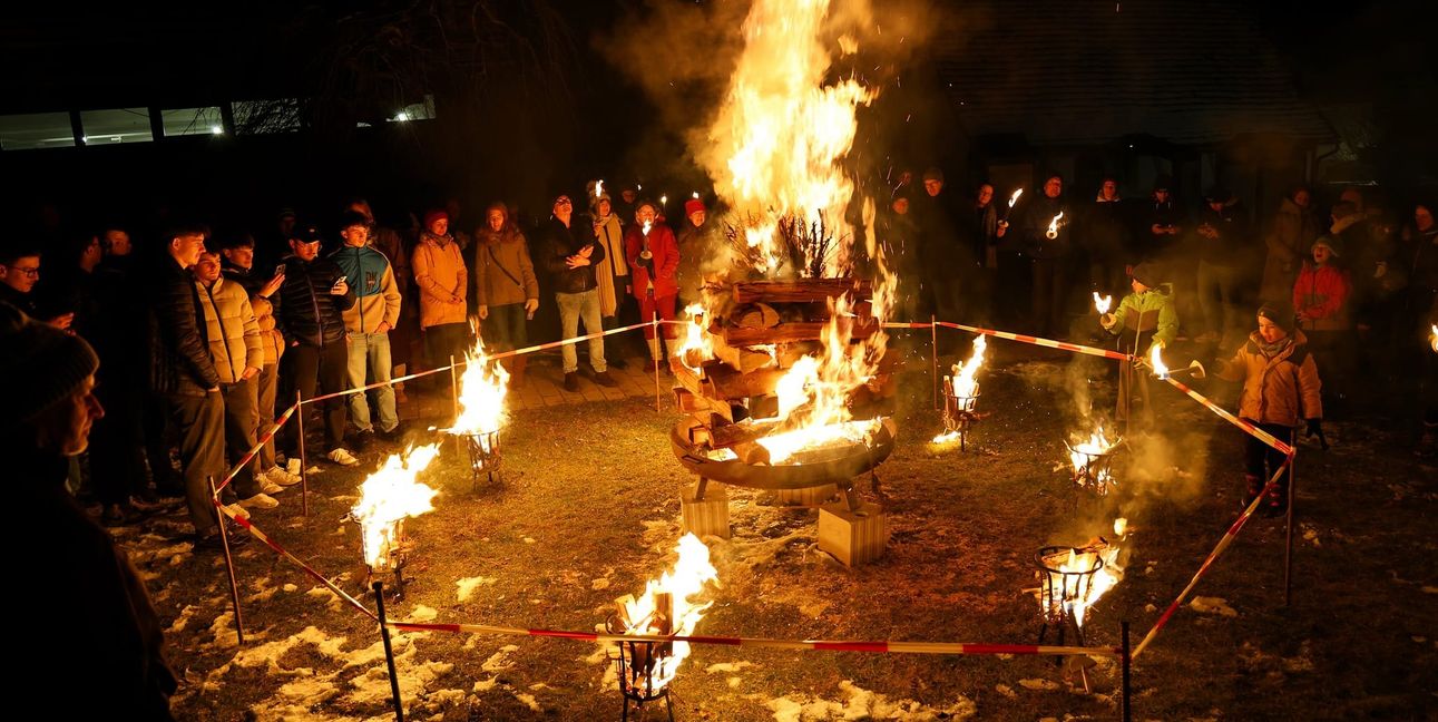 So schön brannte das Freudenfeuer letztes Jahr am 17. Februar.