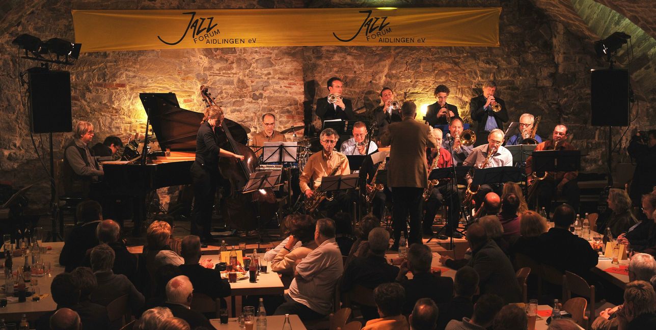 Die Bigband des Aidlinger Jazzforum eröffnet das Festival am Donnerstag.