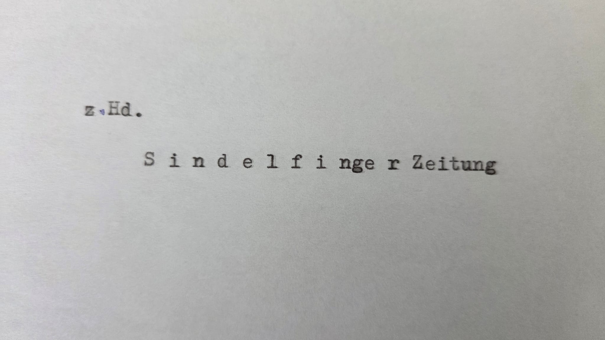 Die Empfänger-Adresse ist mit Schreibmaschine getippt.