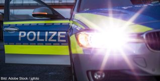 Die Polizei sucht Zewugen