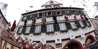 Bis zum Rathaussturm dauert es noch eine Weile.