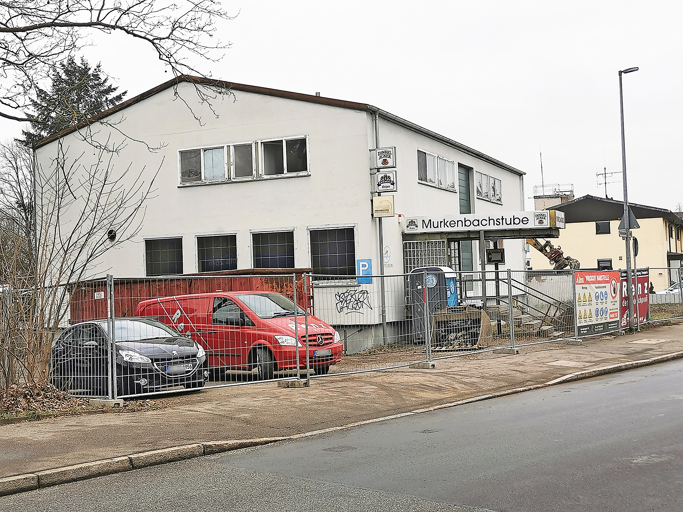 Die Murkenbachstube wird abgerissen und macht Platz für neue Mietwohnungen. Bild: Hamann