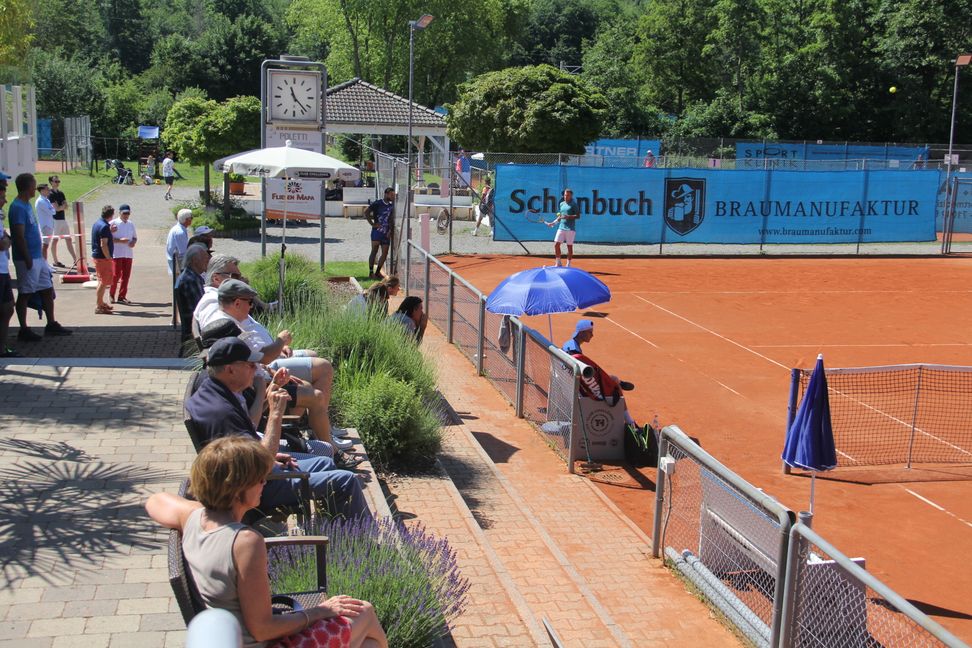 Die schmucke Anlage der Böblinger Tennis-Abteilung am Zimmerschlag. Bild: Oberdorfer