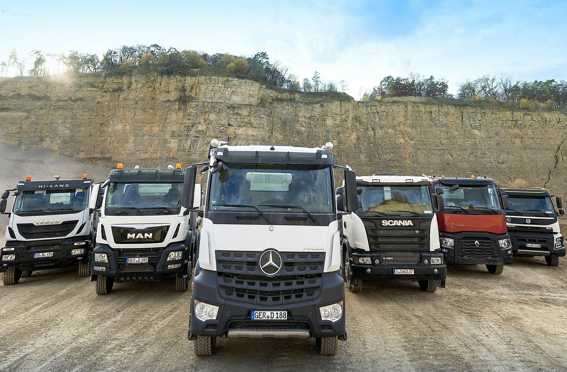 Daimler und andere Lkw-Hersteller haben viele Jahre lang Preisabsprachen getroffen – welche Konsequenzen das noch hat, wird vor Gericht entschieden.