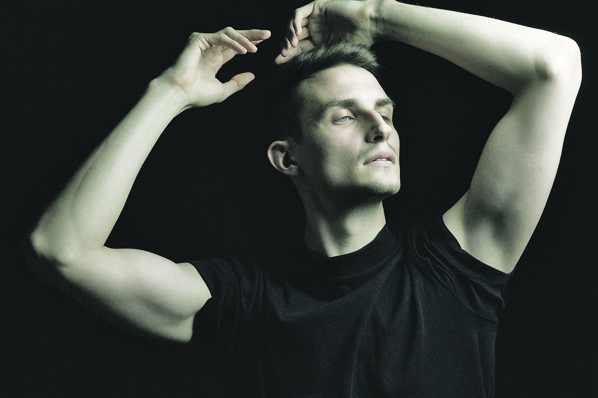 Der Tänzer und Choreograf Pascal Sangl lebt in Maichingen. Bild: Jürgen Thomas/z