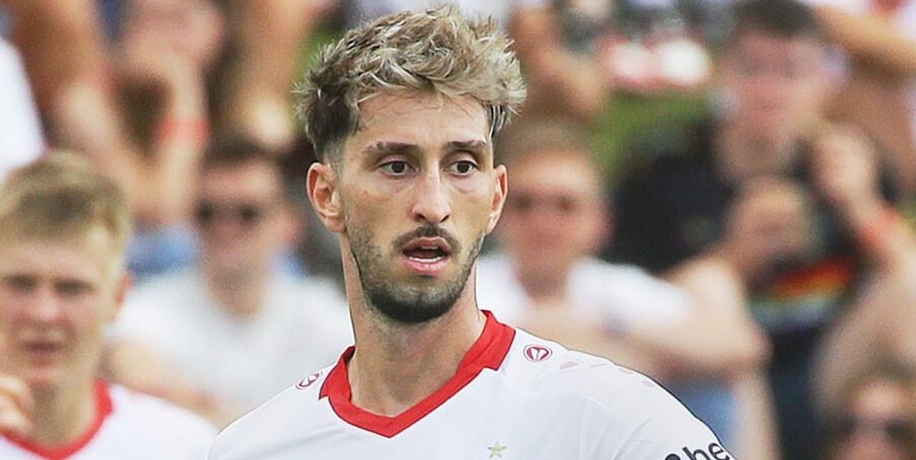 Atakan Karazor führt den VfB an.