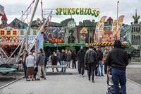 Osterkirmes auf dem Flugfeld.