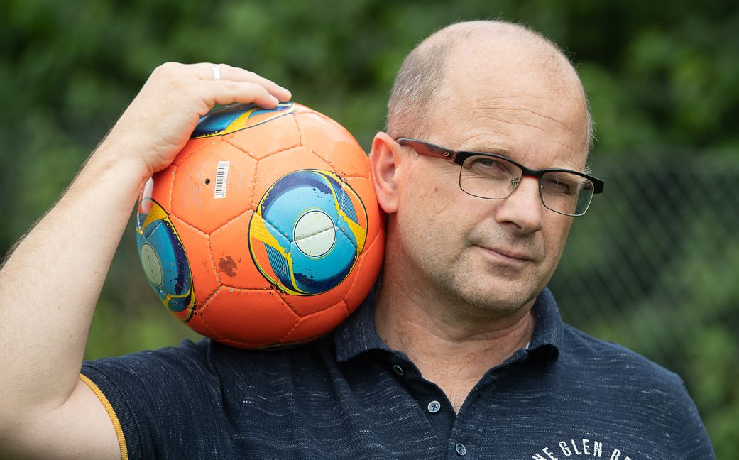 Michael Bachmann der Futsal-Spezialist aus Nebringen. Von Samstag bis Montag geht es im Glaspalast um die Champions League-Qualifikation.  Bild: Schmidt