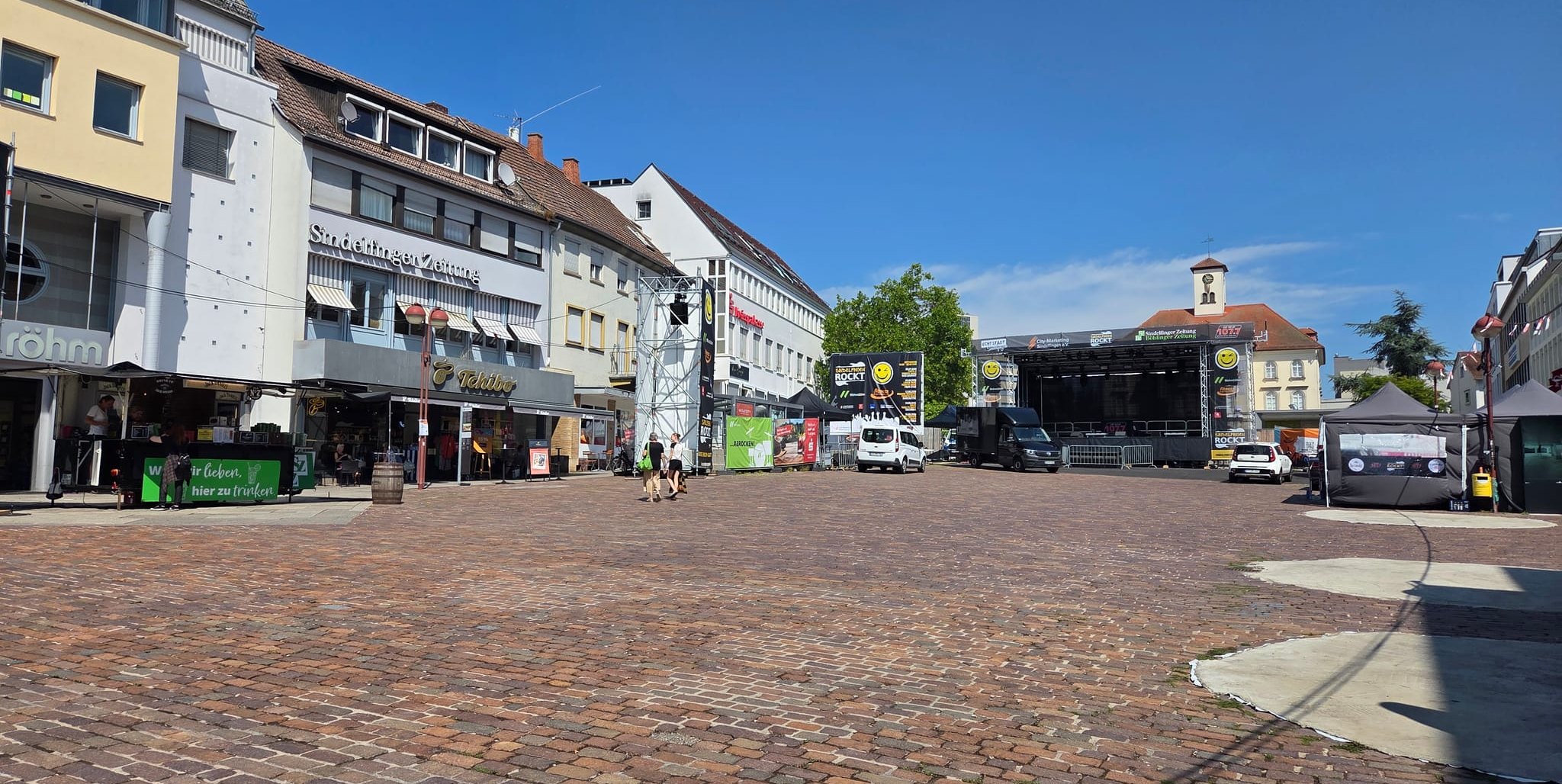 Der Sindelfinger Marktplatz: Große Fläche, viel Sonne. Jetzt wird diskutiert, wie man hier künftig für Schatten sorgen kann.
