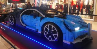 Das lebensgroße Modell des Bugatti Chiron ist bekannt für seine detailgetreue Konstruktion.