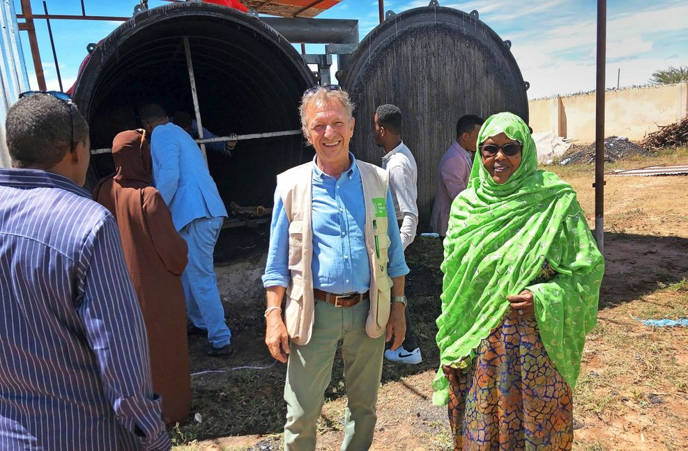 Thomas Hoerz und die somaliländische Umweltministerin Shukri Haji Banda