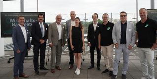 Bei der SZ/BZ-Zukunftsveranstaltung (von links): Markus Linha, Christian Wehrle, Dr. Karl Peter Hoffmann, Wolfgang Wendt, Dr. Kathrin Steinbrink, Dr. Christian Röhm, Tim Schweiker, Andreas Weeber und Jürgen Wegner.